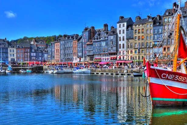 blueskytravler's tweet image. Honfleur: One of my picks for #Top10 sites to see in #Normandy #France --&amp;gt; bit.ly/1Q7blsR #Travel