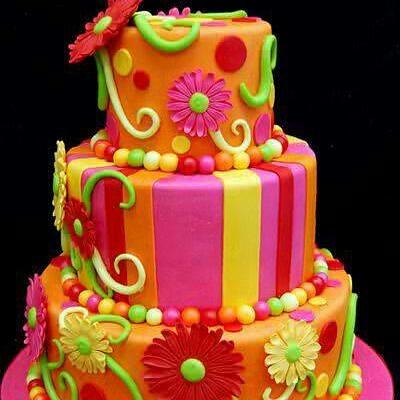 Eventz360's tweet image. You wld luv to cut a cake like dis on ur day