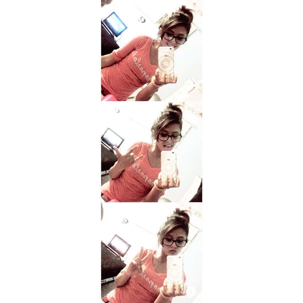 skylarraelyn's tweet photo. Posted my first Picture of me on Twitter ☮✝ https://t.co/P9AbmOuI12