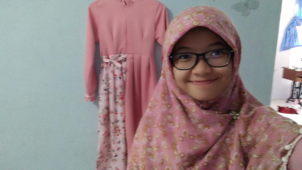 Di balik layar Toko no Hikaru. Sebelah kiri saya itu ada mesin jait spesial dr Almarhum Ayah :*