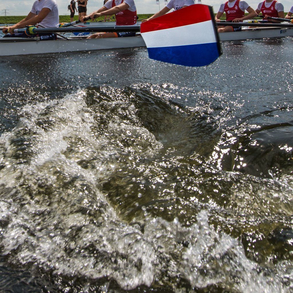 Merijn Soeters (@merijnsoeters) on Twitter photo NRC kopen. Mn foto (niet deze) bij sterk verhaal <a href="/MarlievanZoggel/">Marlie van Zoggel</a> <a href="/Rowing2016/">World Rowing 2016</a>: junioren 8 en scouts VS in NL roeien. NRC kopen. Mn foto (niet deze) bij sterk verhaal <a href="/MarlievanZoggel/">Marlie van Zoggel</a> <a href="/Rowing2016/">World Rowing 2016</a>: junioren 8 en scouts VS in NL roeien.