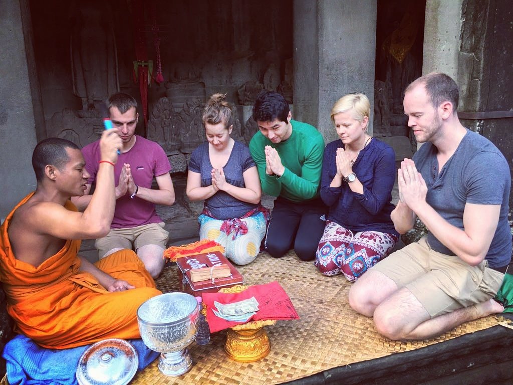 meallyc's tweet photo. Blessed by a Cambodian monk #ankgorwat #cambodia #travelling https://t.co/fFITsud9La