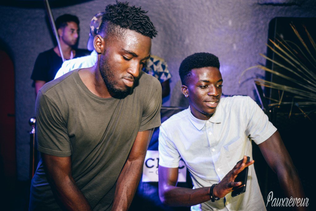 Photos from SunsetLab – Oasis fire4hiresound.com/2016/08/29/pho…