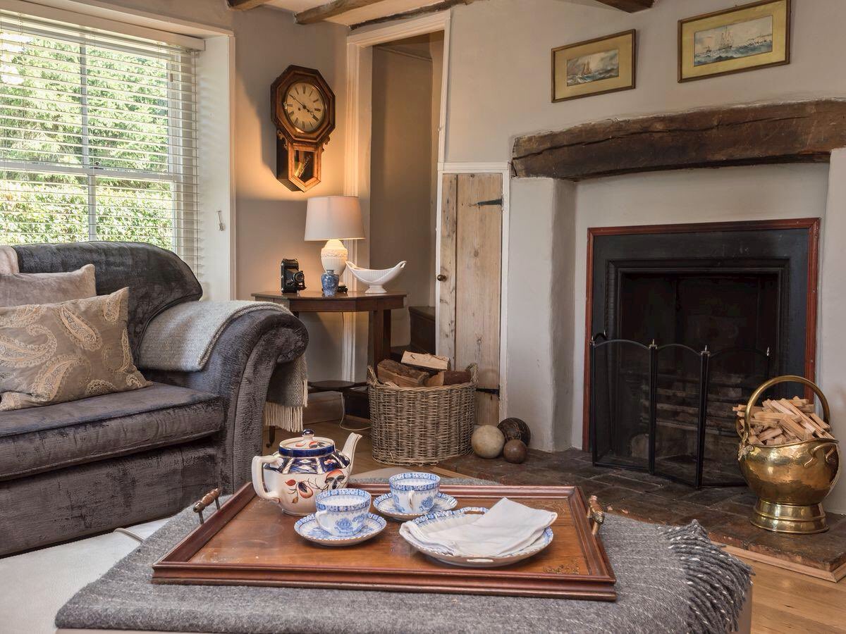 PillarBoxHouse's tweet image. October half term still available - #Norfolk - #HotTub - #PetsAccepted - we sleep 8 - cottages.com