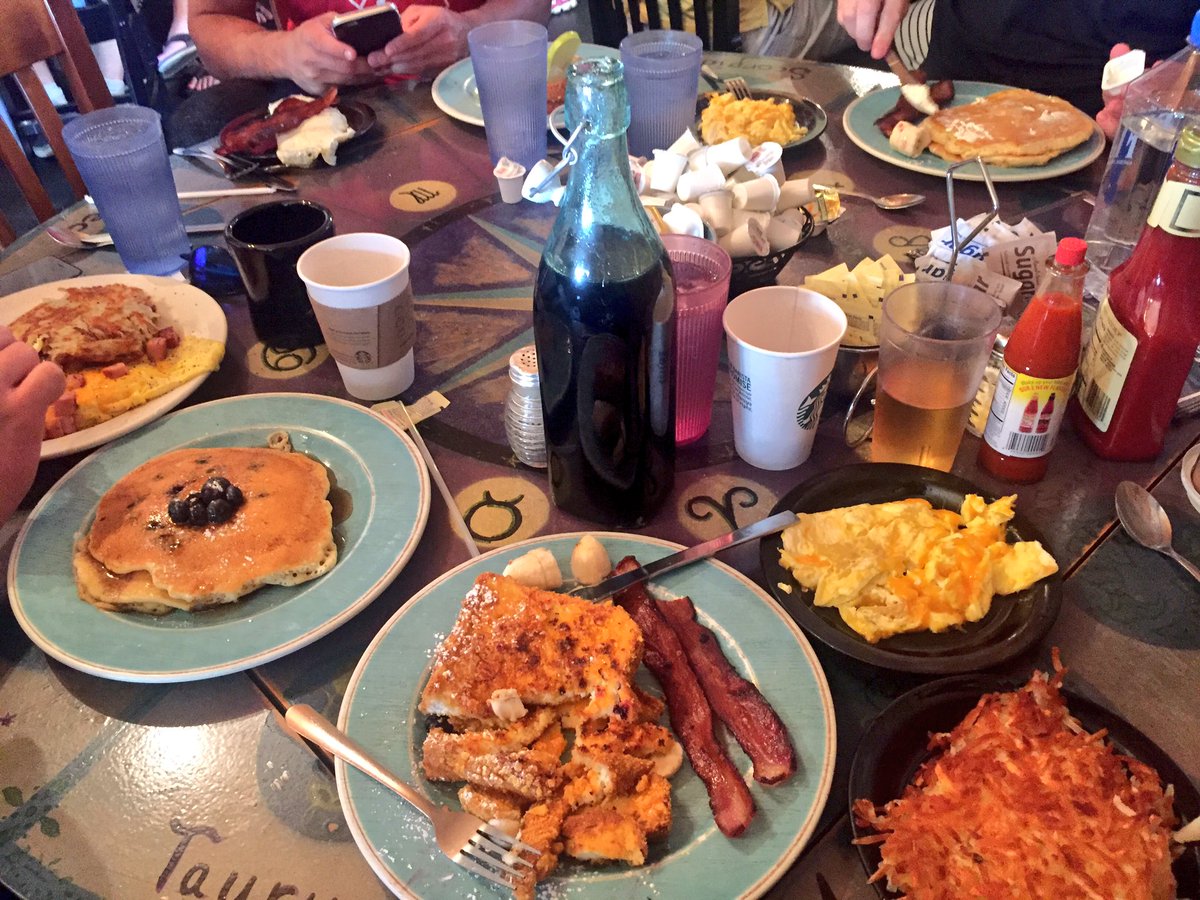 Breakfast with the boys. #ooh