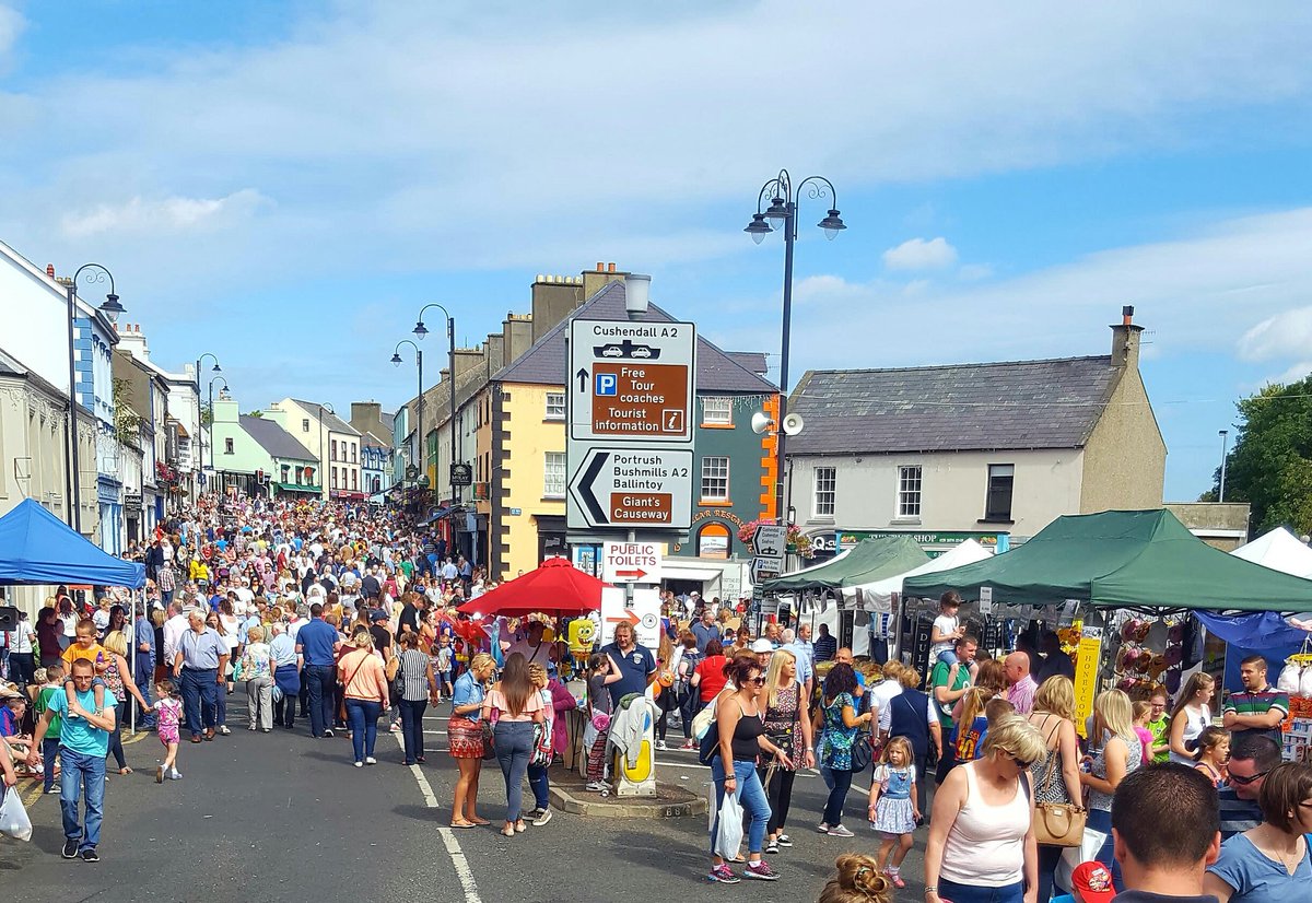 Huge crowds at the #lammasfair today! #ballycastle