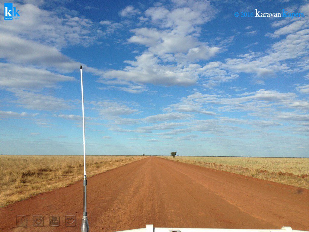 Hailing all frequencies 🖖😬
#karavankapers#4wdadventures#explore#exploreaustralia#theexplorelife#4wd#outback