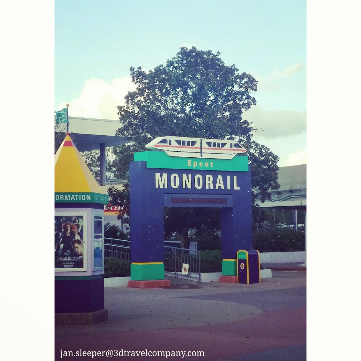 jan_sleeper's tweet photo. Just a monorail ride away! #3DJan #3DDogDaysofSummer #conciergevacationplanner #waltdisneyworldresort https://t.co/T54xEjQW8N