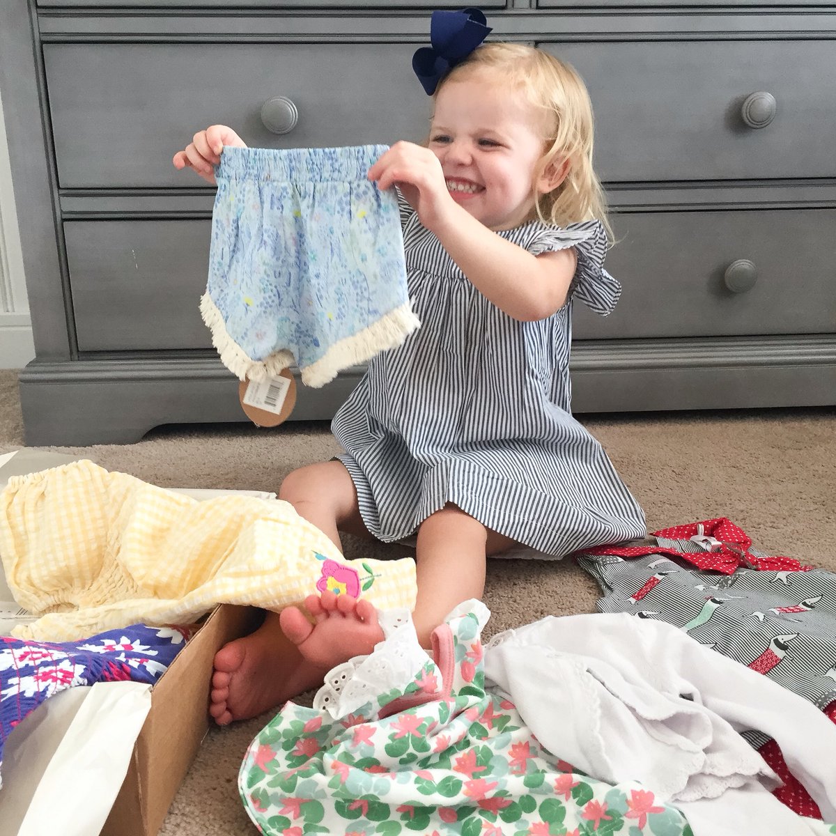 MagnoliaMamas's tweet photo. Unboxing cuteness from @runchkins is the highlight of any mini-fashionista's day. https://t.co/9o3U8nCMzp #fashion https://t.co/wCsT0AGGHV