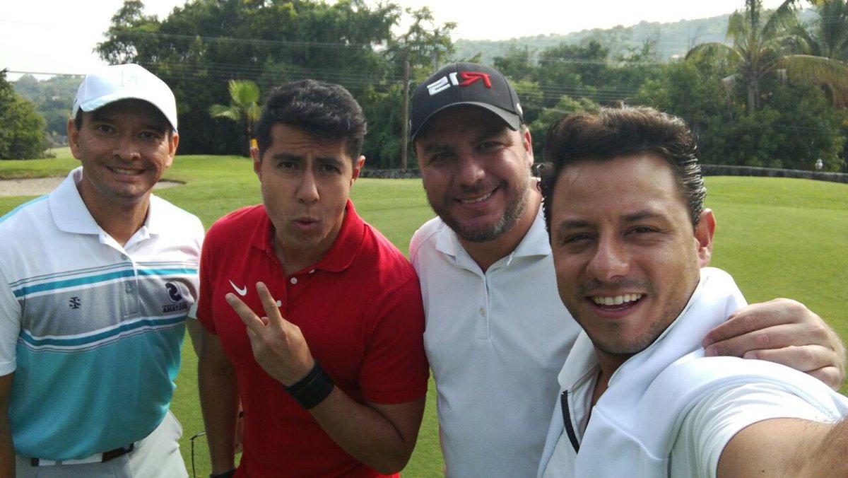 luiszubietam's tweet photo. Así se inicia la semana #FelizLunes con @TotalmenteLeo @OjoChicharoo https://t.co/BPmUJTAUD6