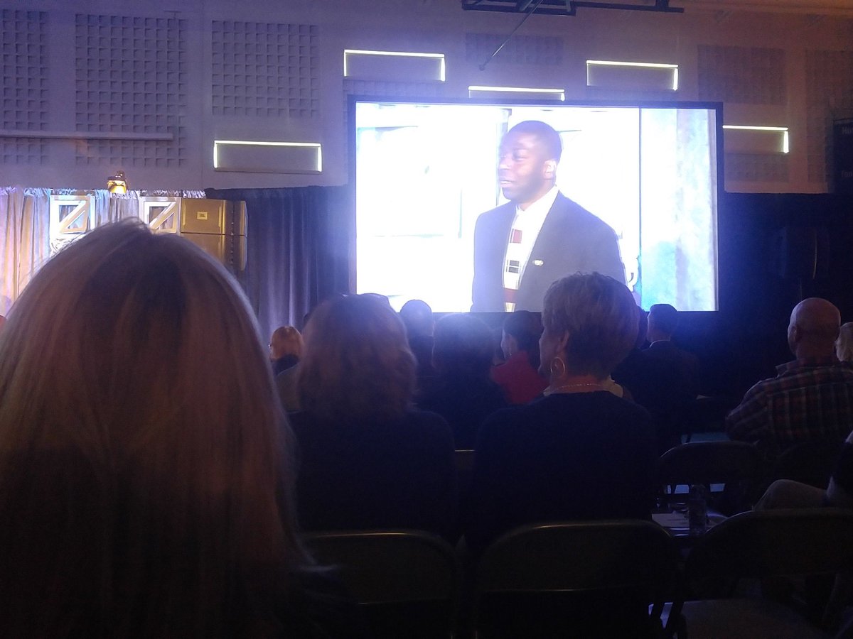shawnrram's tweet photo. Keynote welcome from #DrWashington #changeiswork https://t.co/lxboKxyJc5