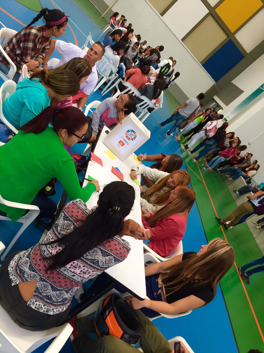 SharingGoals's tweet photo. Llenamos estas cajas de ideas para contribuir a las metas que se trazó #NacionesUnidas para los #ODS https://t.co/zWj85YGOwP
