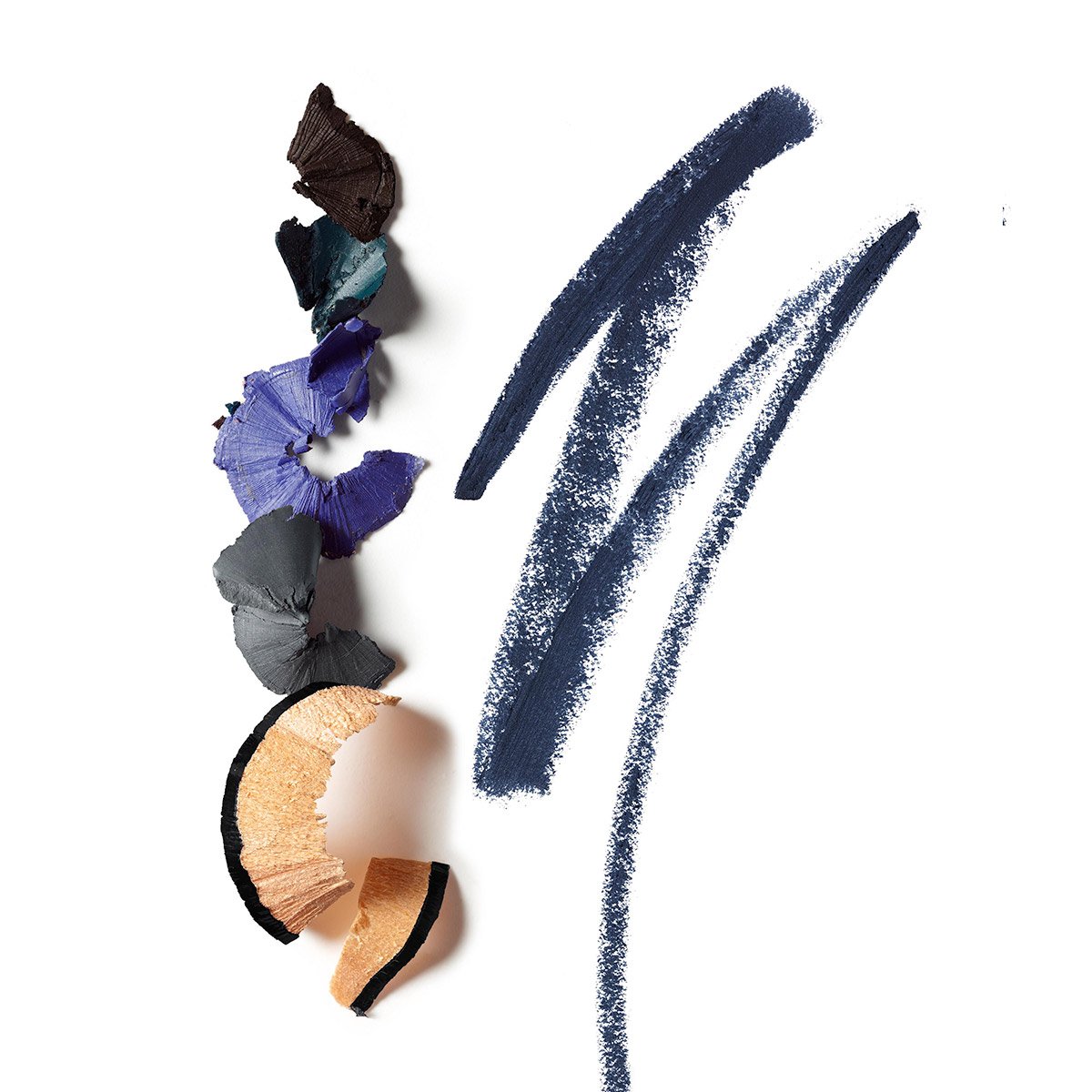 NARSCosmetics's tweet image. Velvet eyeliner is a Fall must have.
