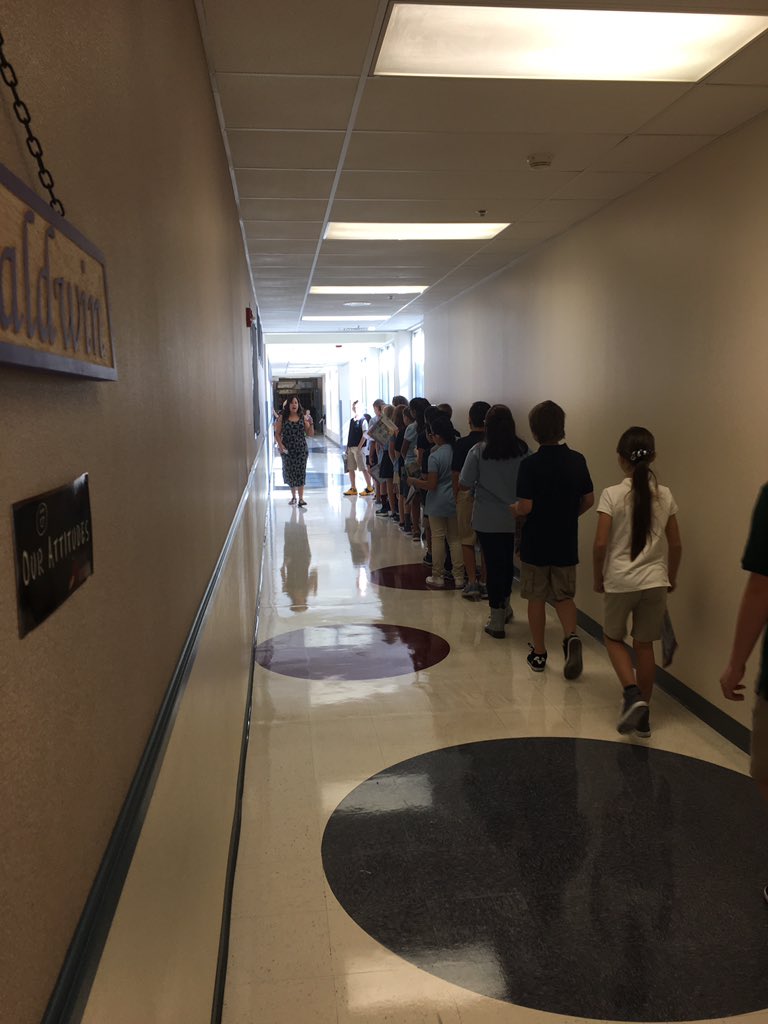 CCSDMagnet's tweet photo. It's a great first day at Tarr Academy! Our newest magnet school!#CCSDIB #ccsd4students https://t.co/Lfif5xm7PV