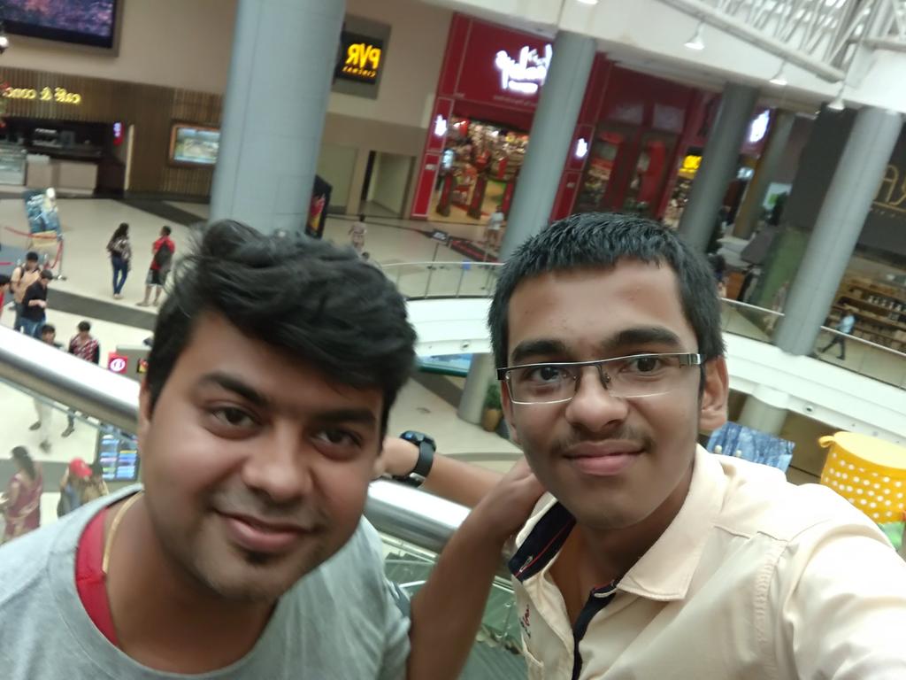 DhumalChinmay's tweet photo. @sharmajitech #GTSMeetupMumbai @abhishek @gadgetstouse @TechnicalGuruji IT WAS A GREAT EXPERIENCE ! https://t.co/BFIFCcKyJj