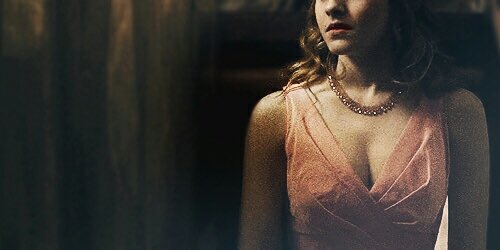 missgraanger's tweet photo. tenue pour le bal🦁 https://t.co/1hpVDCufHH
