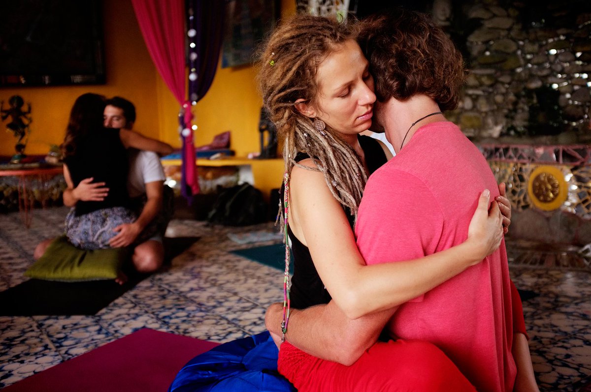 DesiredMag's tweet photo. Tantric Sex...What The Hell Is It? https://t.co/BM9SB903Ld https://t.co/zqTmoA5Sve