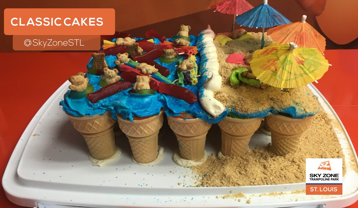 SkyZoneSTL's tweet photo. July 'Cake of the Month.' #Awesome #Beachy #ClassicCakesSTL #BestBirthdays @SkyZoneSTL #Chesterfield https://t.co/aDPBdhc807