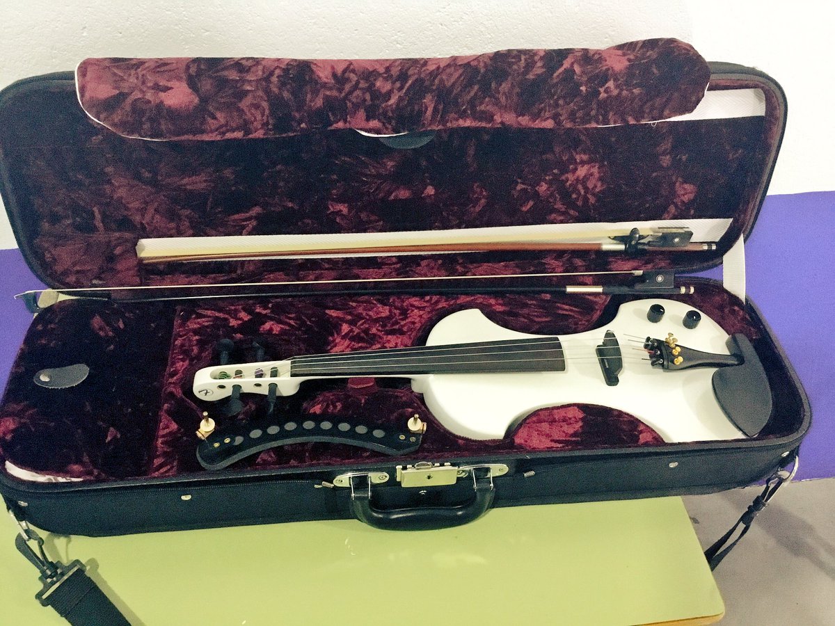 old_pirates's tweet photo. Desempolvamos instrumentos! Vuelta a los ensayos para preparar próximas fechas!! https://t.co/KozRsqmBgm