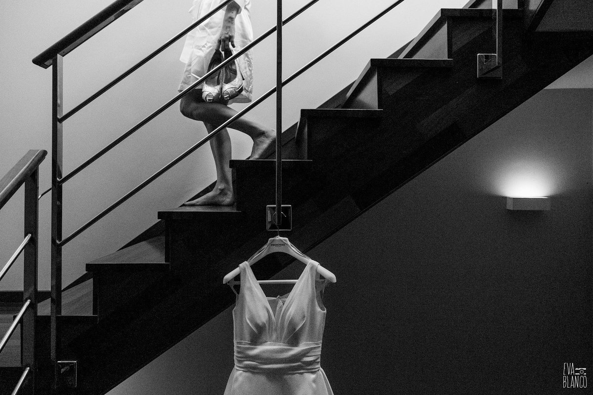 evablancofoto's tweet photo. Tatiana #bride #wedding #gettingready #blackandwhite https://t.co/wTxoydycIM