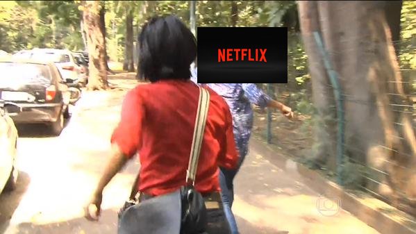 sac_stranger's tweet photo. Senhora, é verdade que no início você não queria colocar Stranger Things no catálogo? Senhora? Volta aqui, senhora! https://t.co/vrAPItcbFD