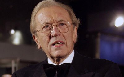 cQuotes1's tweet image. يتألف العالم من شقين ،
 أناس لديهم ما يقولونه لكنهم لا يستطيعون
وأناس ليس لديهم ما يقولونه لكنهم لا يسكتون !
- فروست