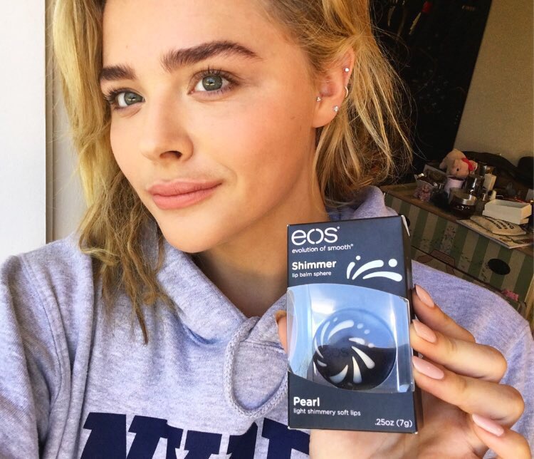 Chloë Grace Moretz - Pagina 2 CrDWJOuUMAA0Z9E?format=jpg