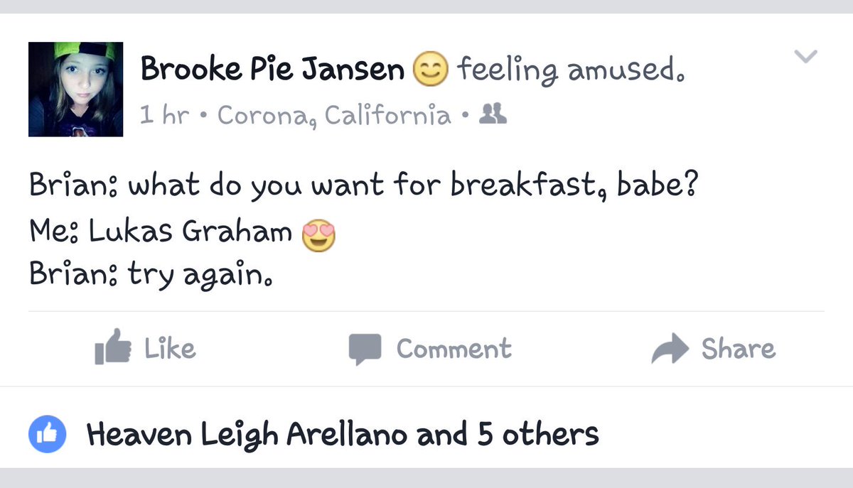 BrookeCAP97's tweet photo. At least my boyfriend accepts my love for @LukasGraham 😂 https://t.co/ayDKuumWfn