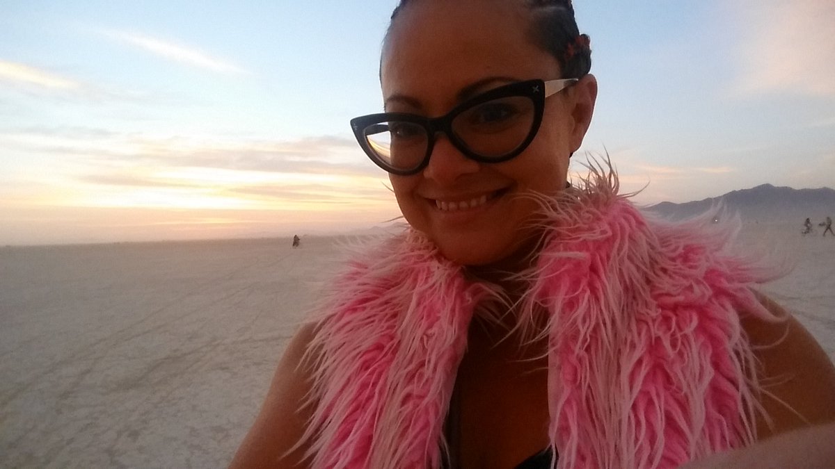 KRYSTEECLARK's tweet photo. Made it into Burning Man in time for the sunrise ♡♡♡ #brc #burningman #birgin #sunrise #art #love #family https://t.co/J7V2X5JluG