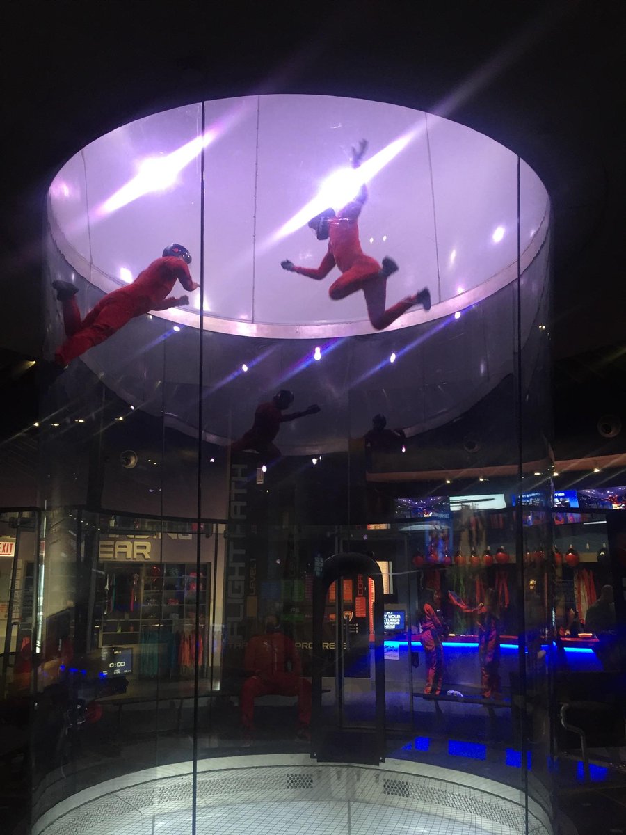 What's your Monday motivation? #ChiFLY #Chicago #STAYiFLY #MondayMotivation