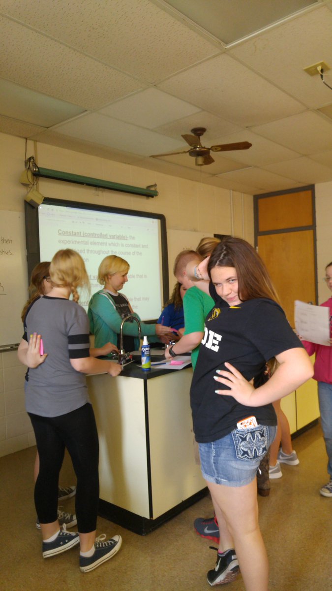 MrsCRucker's tweet photo. Just playing a friendly game of "Kick Me" vocabulary. @CMSCardinals https://t.co/xOEOg2EaTP