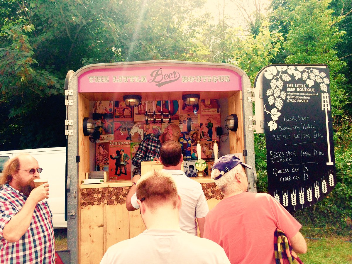<a href="/littlebeerbou/">little beer boutique</a> and <a href="/burningskybeer/">burningskybeer</a> at Firle fete. #beer #sussex #summer #BankHolidayMonday