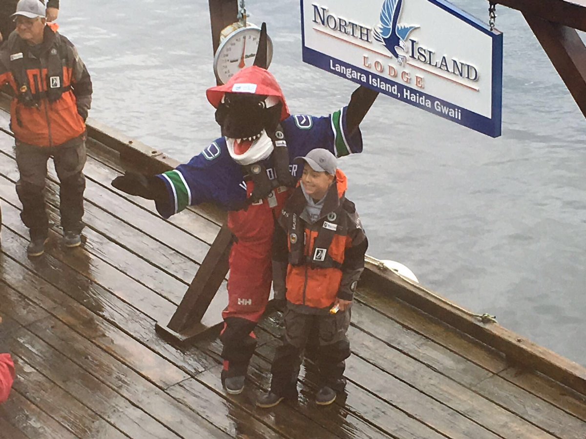 canucksautism's tweet photo. Brandon, CAN participant &amp; @silver_wheaton Champion Child, is teaming up with @CanucksFIN to catch a 🐟 at #FFK2016! https://t.co/ZoouoQIGZh
