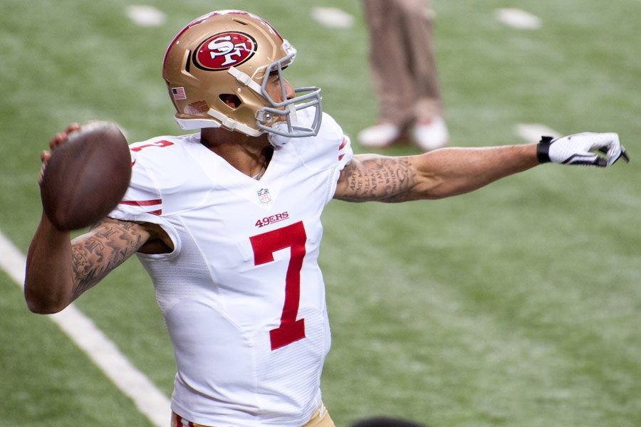 tctribune's tweet photo. @Kaepernick7 controversial gesture shines spotlight on nation's turbulent political climate
https://t.co/dTv0WfxDvI https://t.co/sW0JbT79Ae