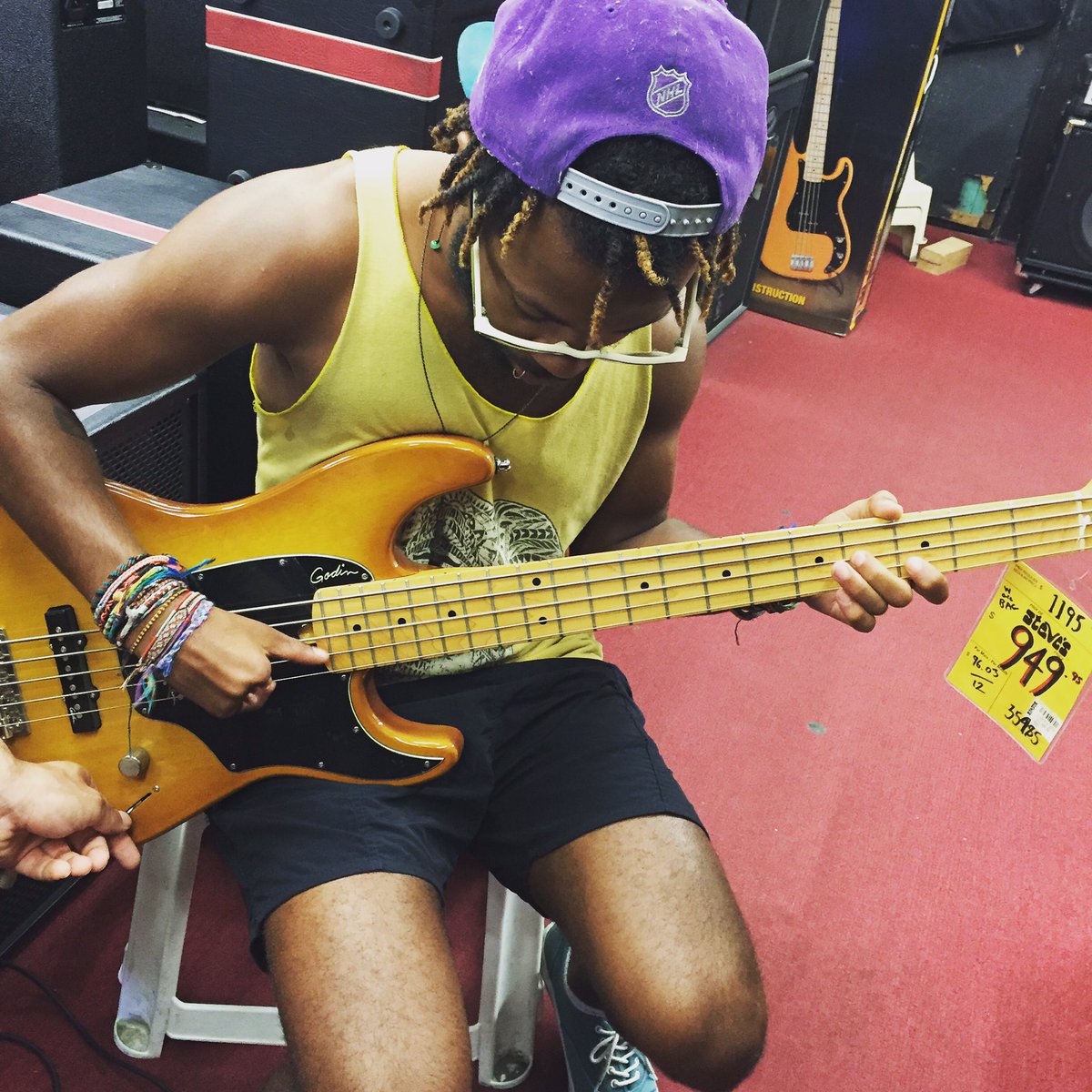 RedSkiesMTL's tweet photo. Tevan picked up a new #bass !Anyone here a fan of #godin guitars? https://t.co/HKDdAU0ePu