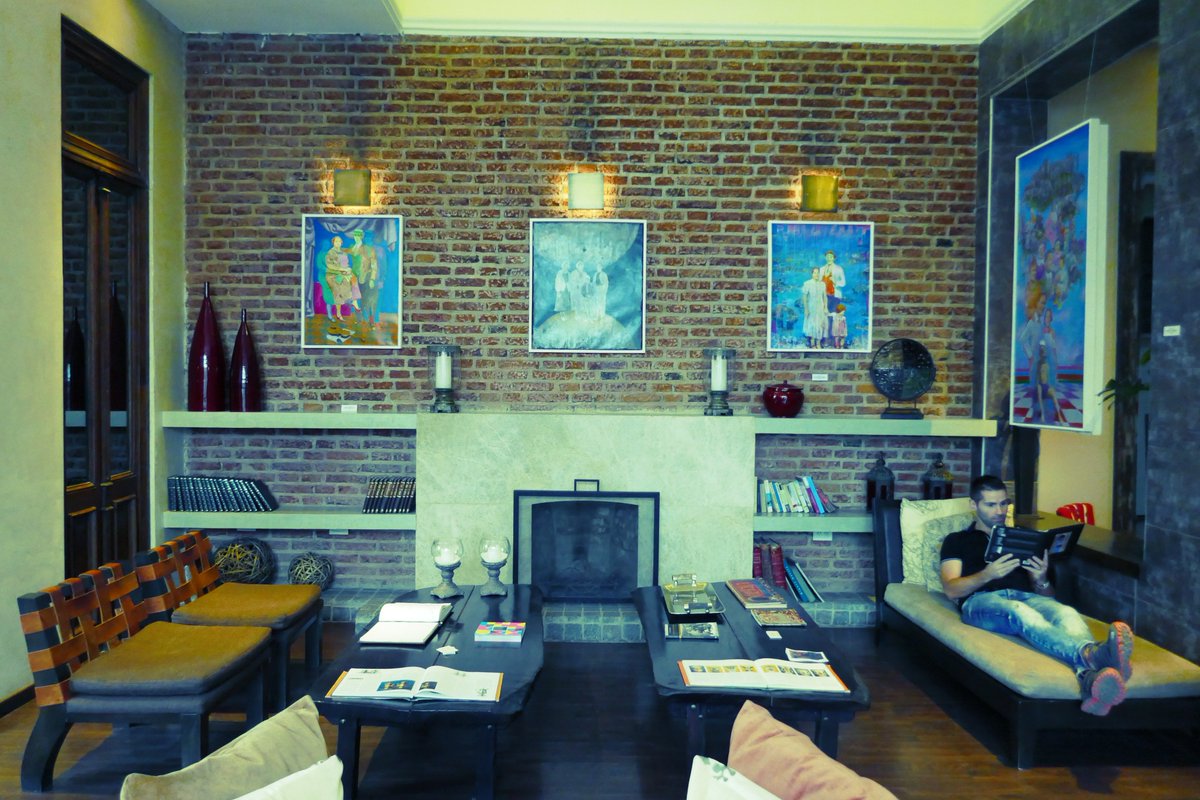 Now that is one sexy lobby area <a href="/azurhotel/">Azur Real Hotel</a> #Cordoba #gaytravel #AmorArgentina #Gnetwork360