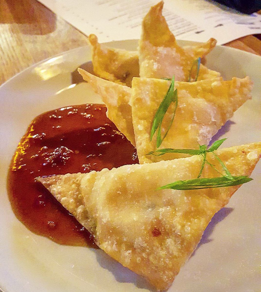 BarrelDC's tweet image. Mondays are better with @ChefGFleming's Lobster &amp;amp; Crab Rangoon &amp;amp; Peach Rhubarb Duck Sauce.