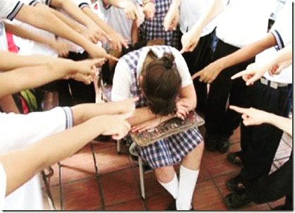 bullyingAM's tweet photo. Todos los niños deben crecer libres de miedo y violencia. Toma acción para detener el #bullying #bullyingescolar https://t.co/zFKDvb2BND