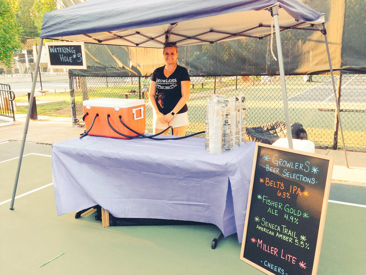Semi_Handmade's tweet photo. What a weekend #PartyforPurpose @Kentlands_KCA talking up @PuppyNadav

 https://t.co/1eJgFp1OAp https://t.co/vCBSH8C631