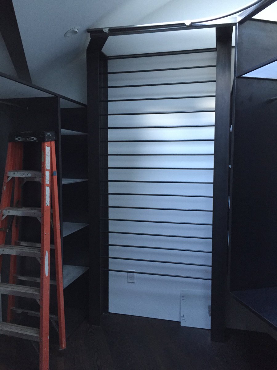 blankandcables's tweet photo. #workinprogress #sausolito #customcloset #blacksteel #frostedacrylic #adjustableshelves #rollingladder https://t.co/kRtsCZ16Qs