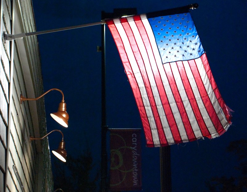 hal990's tweet image. Night Photo class, starting soon at @CDSDuke. More info: bit.ly/nightphotoclass