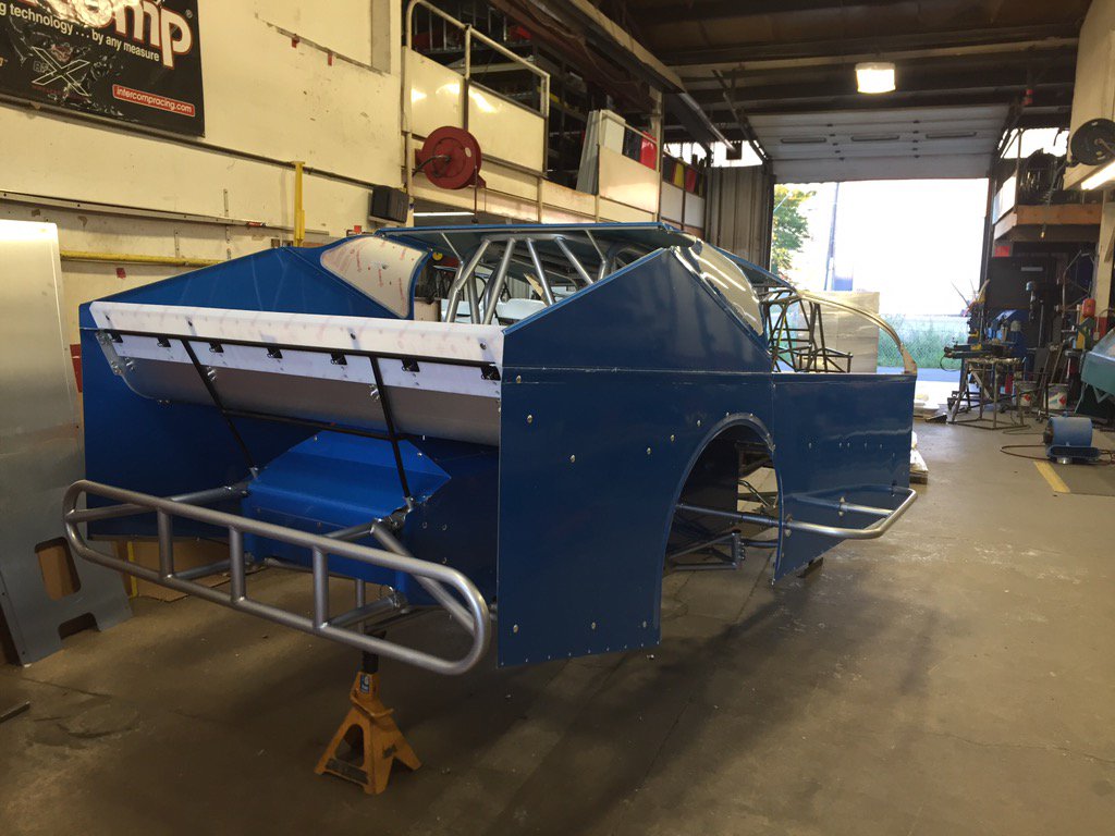 Williamson6's tweet photo. Flip Saturday, order Monday, pickup Tuesday. @bicknellracing best in the business. Sheppards new ride. https://t.co/Qg0BUt0lQo