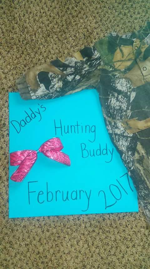 GlendonYoder's tweet image. Carley and I are proud to announce....
#babyYoder #February'17