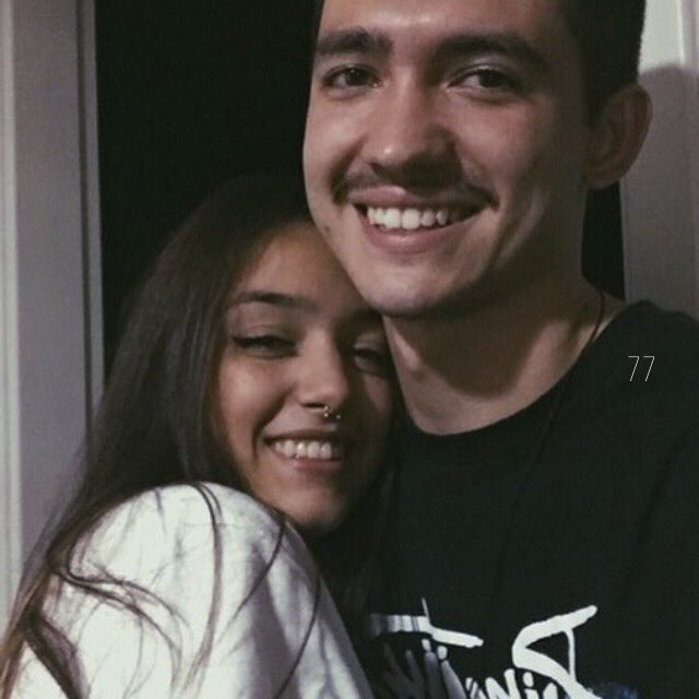 77clov's tweet image. Onde cê tiver eu vou, você sabe que é sincero..!! 💏