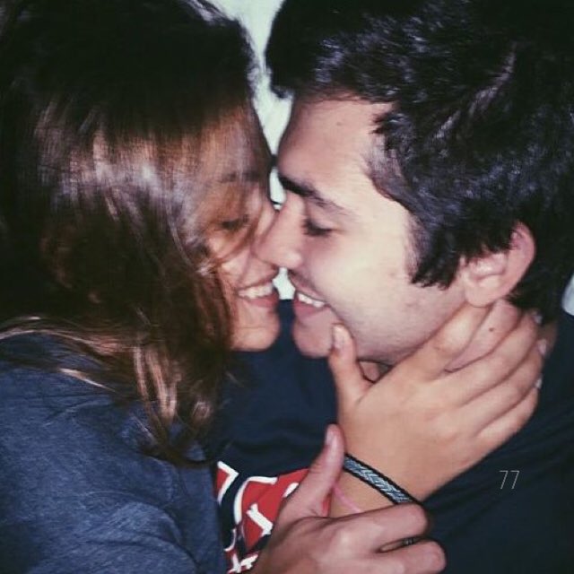 77clov's tweet image. Onde cê tiver eu vou, você sabe que é sincero..!! 💏