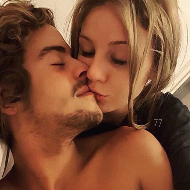 77clov's tweet image. Onde cê tiver eu vou, você sabe que é sincero..!! 💏