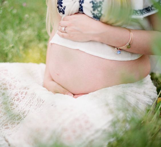 mindbodygreen's tweet image. 5 Ways To Still Feel Like Yourself When You're #Pregnant by @BacktoComplete ow.ly/Jqpe303G9oo