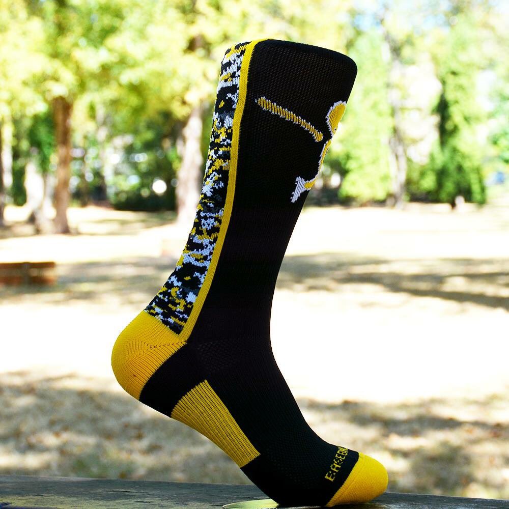 Baseballism's tweet photo. Digi Swing Ribbon Socks now available. #FightitOff https://t.co/GQOCiuUE4P https://t.co/VSEu0cKXfP