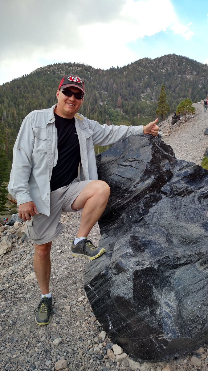 robsaenz69's tweet image. I&apos;ve been a die hard 9er&apos;s fan since the early 80&apos;s. Winning this Suite deal would be a blessing. #SuiteSquadContest