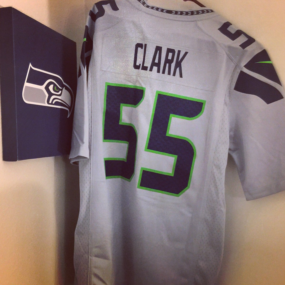 Early birthday prezzi from the best  wifey! custom ordered upon request!! About time to start reppin <a href="/TheRealFrankC_/">Frank Clark</a>